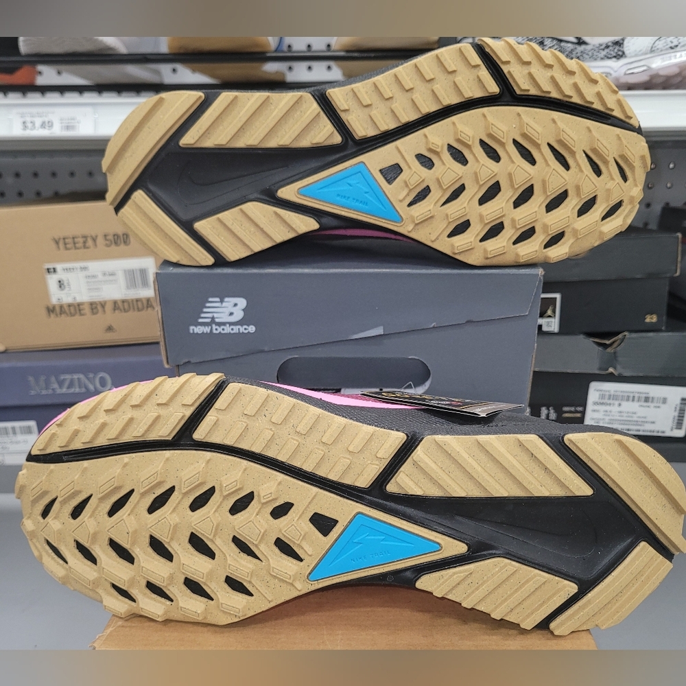 Nike Women's Gore-Tex Trail Shoes - Red and Purple - Picture 3 of 3